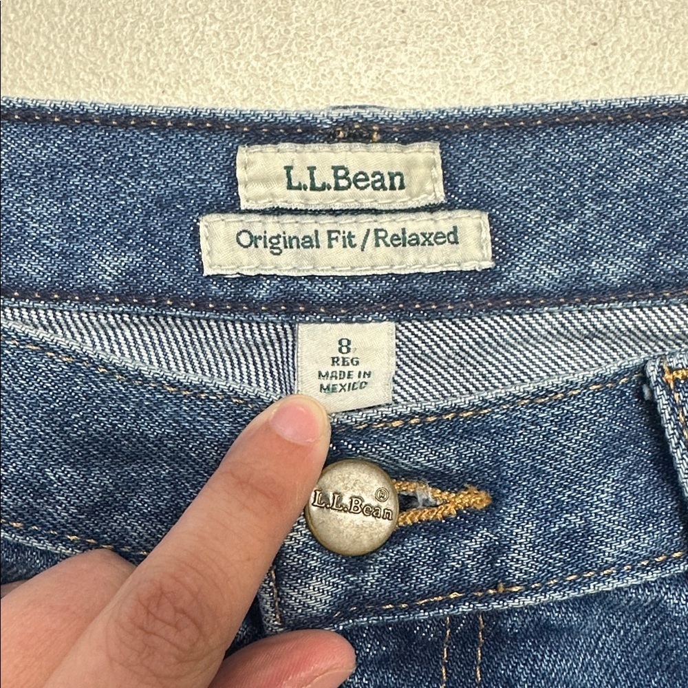 L.L. Bean Original Fit/Relaxed Jeans - Picture 2 of 6